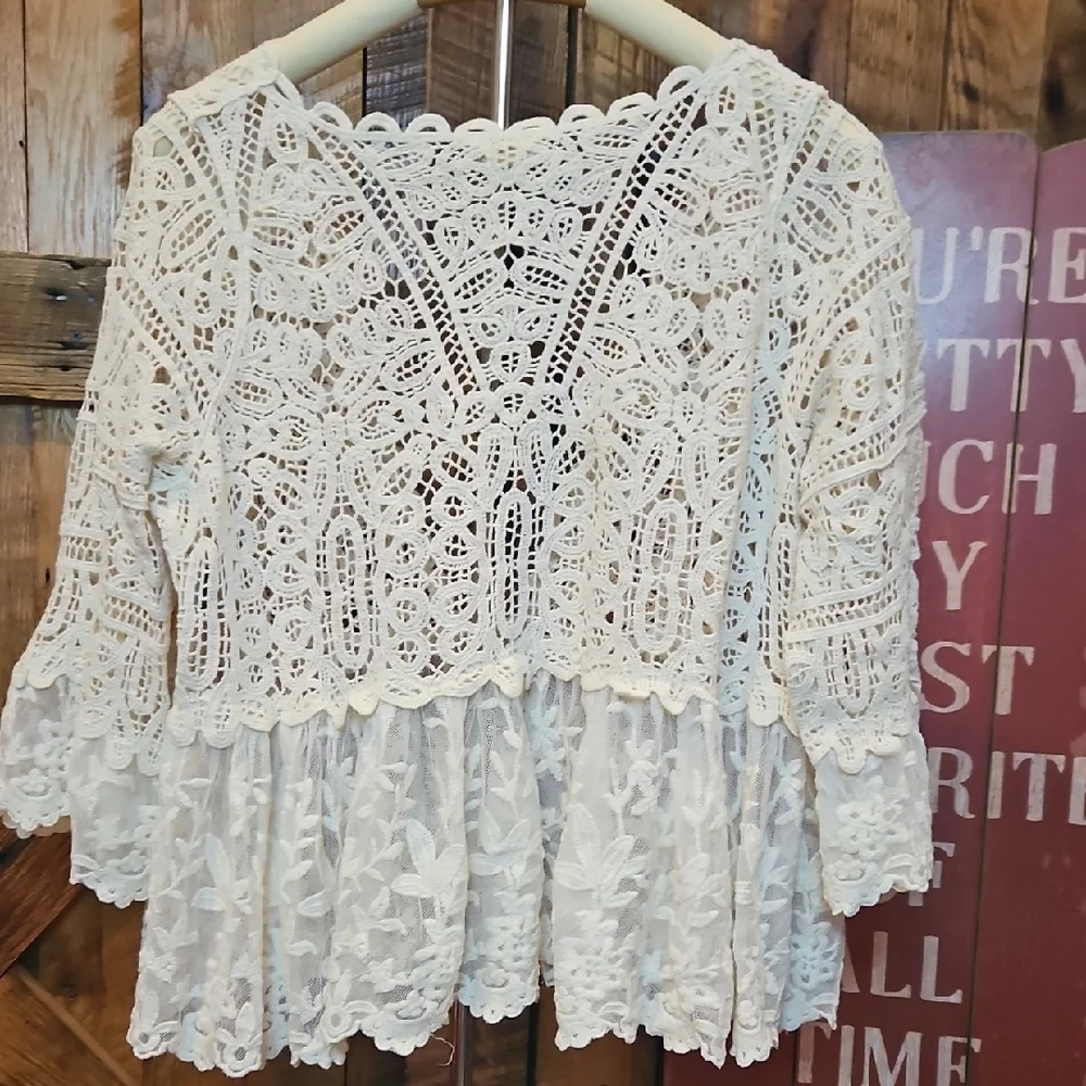 035 POL Ivory Lace Front Tie Blouse - Picture 7 of 8